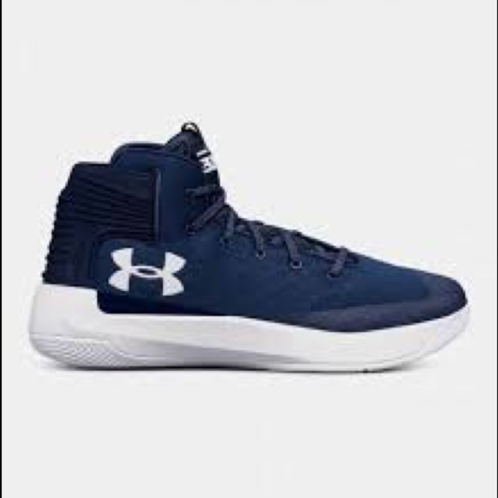 UNDER ARMOUR CURRY 3ZERO BASKETBALL SHOE